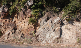 Discordance angulaire de l’Ordovicien supérieur sur le Cambrien inférieur (Formation d’Évol) dans le massif des Aspres, à l’Est du Canigou (P.-O.)